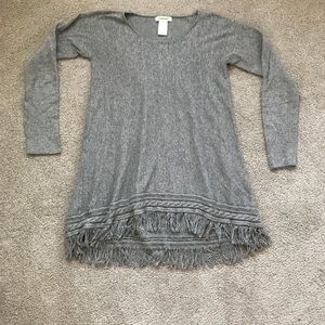 Max Studio gray fringe sweater